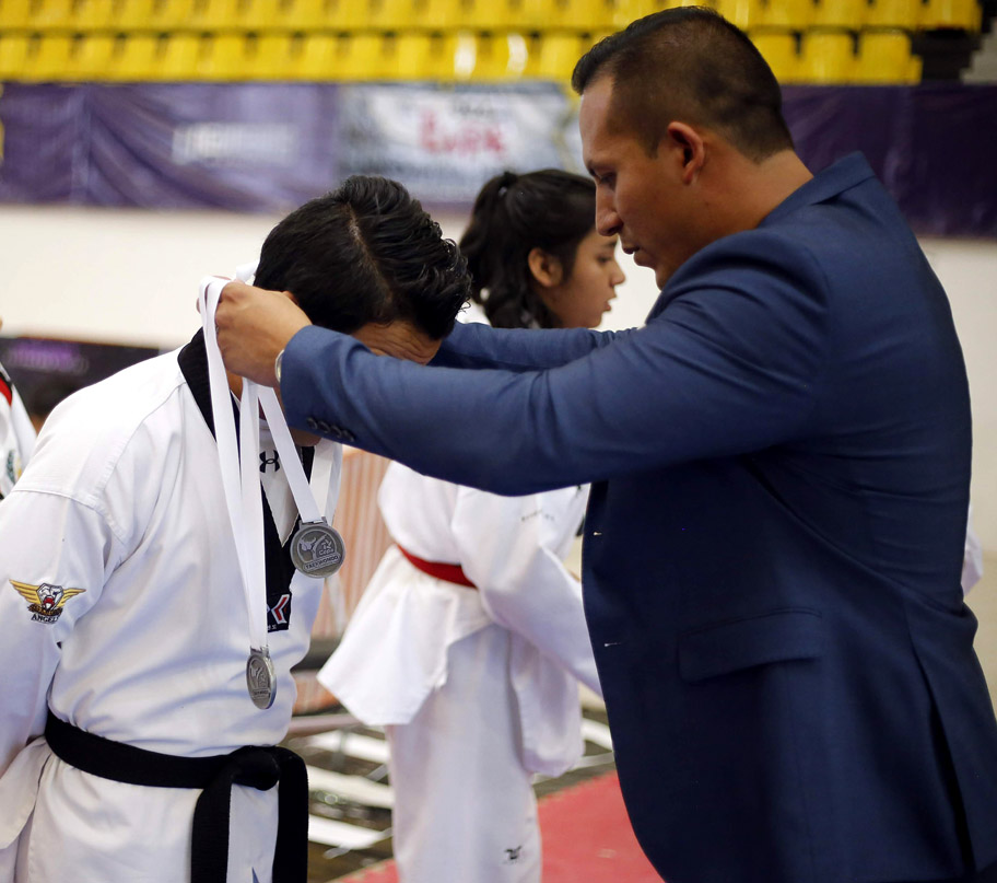 Con más de 100 alumnos, MDK resulta tricampeona de la competencia. (Rolando Riestra)