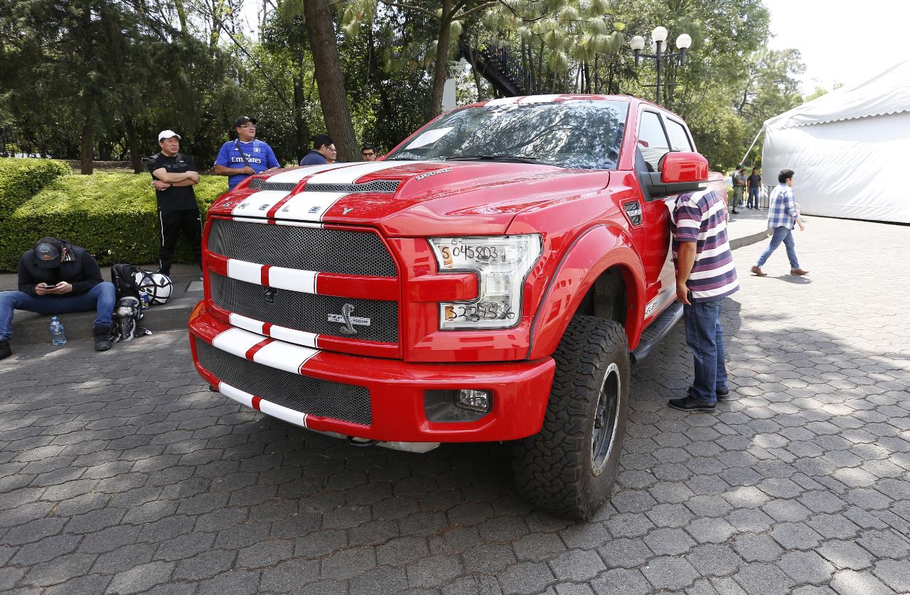 La  camioneta Ford Shelby 2016 que fue decomisada al cártel de Sinaloa se vendió en un millón 900 mil pesos. (Héctor Téllez)