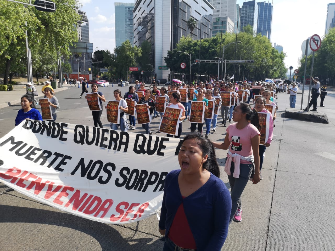 Familiares exigen la presentación con vida de los 43 normalistas de Ayotzinapa. (César Velázquez)