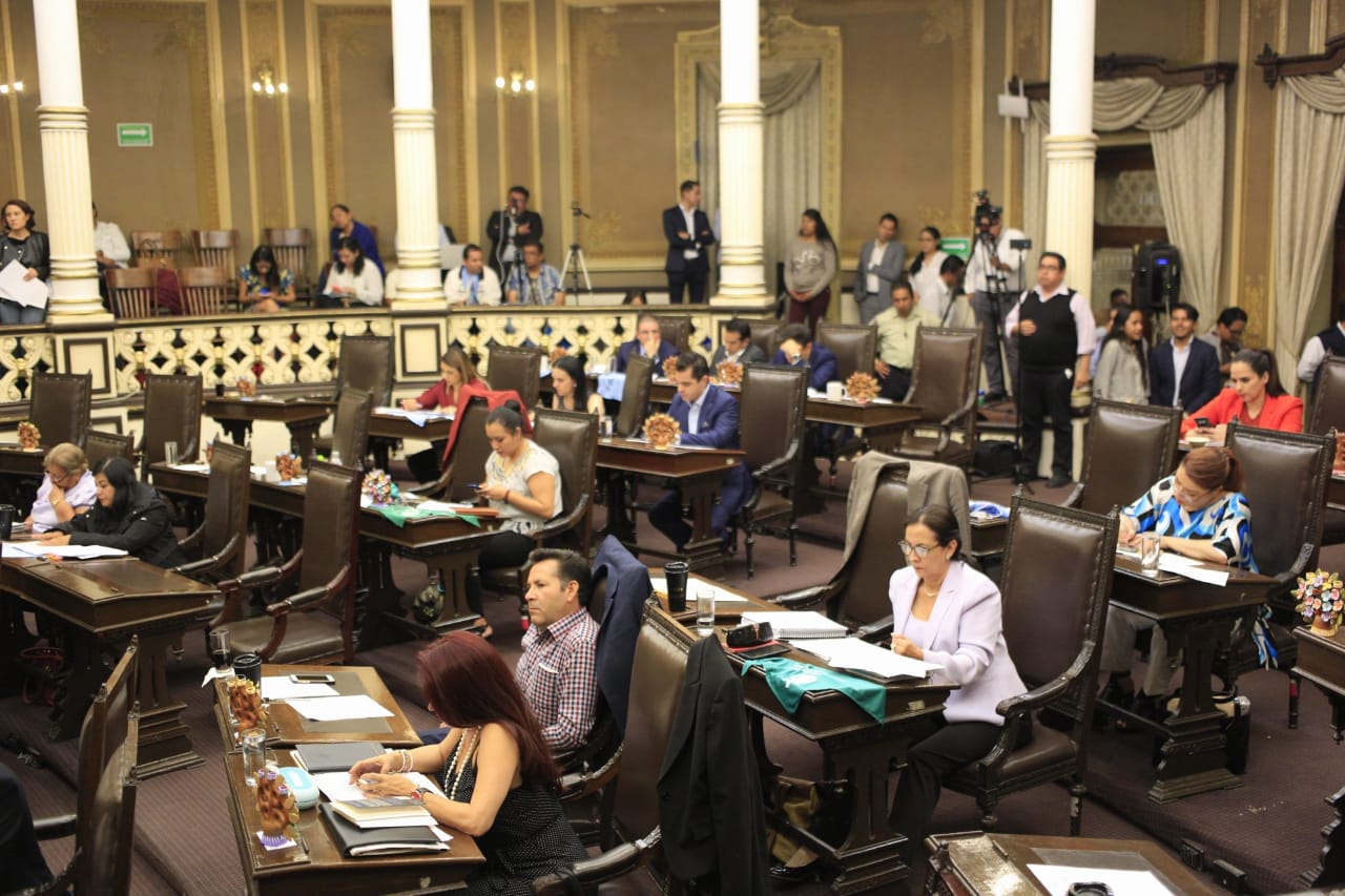 Congreso del estado de Puebla (Andrés Lobato)