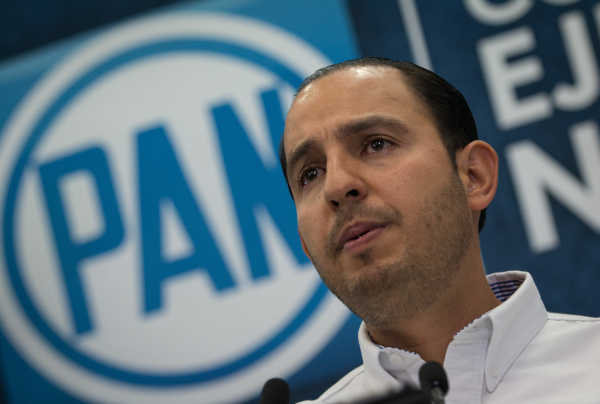 Marko Cortés, líder nacional del PAN, dijo que las personas "honorables" del gabinete "poco a poco se van a empezar a deslindar".