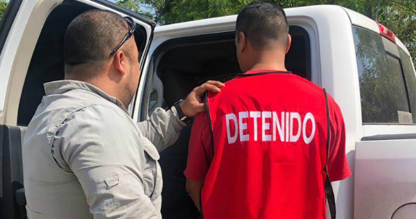 Detenido por robo de autos (Foto/ESPECIAL)