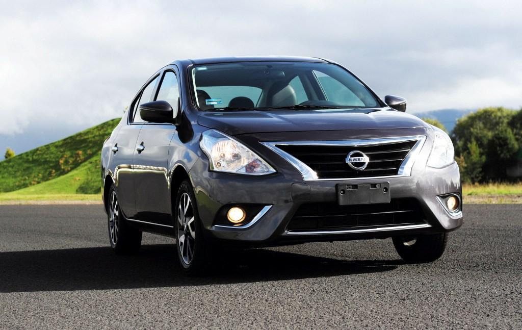 Nissan Versa (Especial)