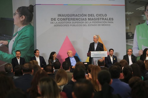 El Ejecutivo presidió un acto sobre la materia. (Iván Carmona)