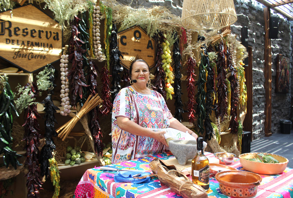 Luz de Cármen Gómez, una de las cocineras que participarán en COA.