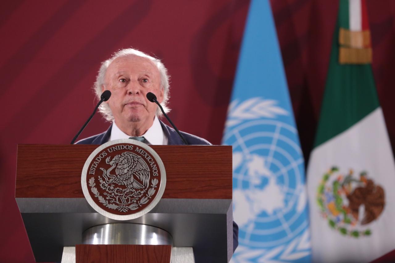 Víctor Manuel Toledo,titular de Semarnat, pidió no dar una postura sobre el impacto ambiental de la refinería en Tabasco (Jesús Quintanar)