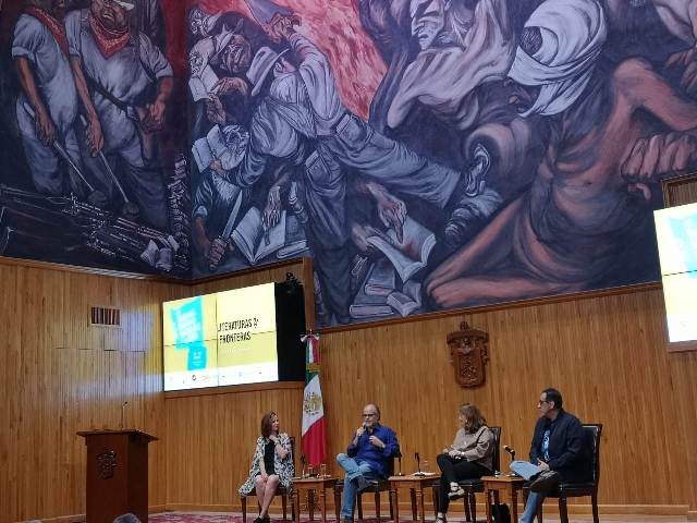 Carlos Franz, Alberto Chimal y Rosa Beltrán en la tercera Bienal de Novela Mario Vargas Llosa (Jesús Alejo).