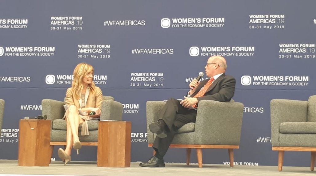 Carlos Mackinlay, secretario de Turismo de CdMx en el Women’s Forum Americas (@TurismoCDMX)