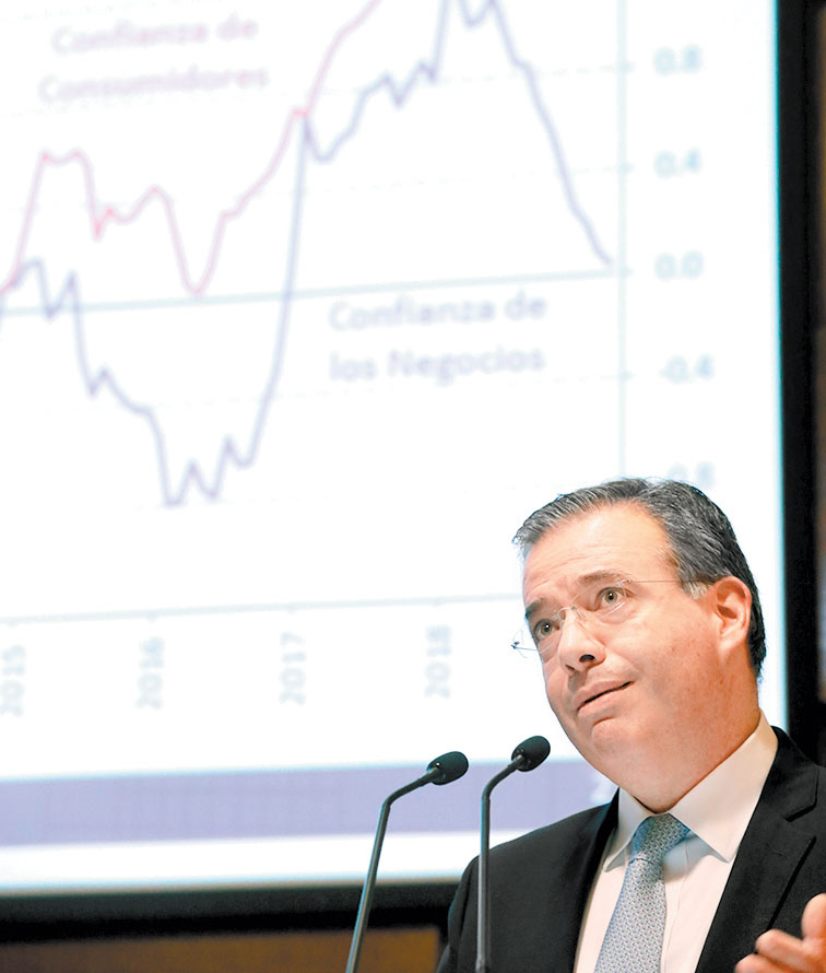 El gobernador del instituto central. (Jesús Quintanar)