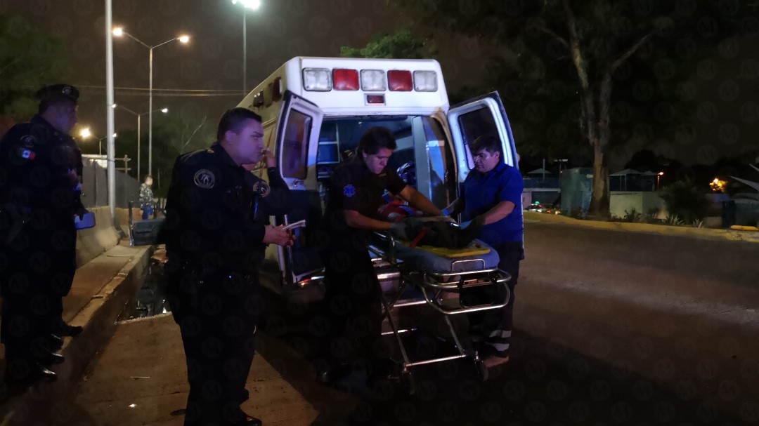 Un joven fue atropellado por un conductor en carriles centrales de Circuito Interior. (Jorge Becerril)