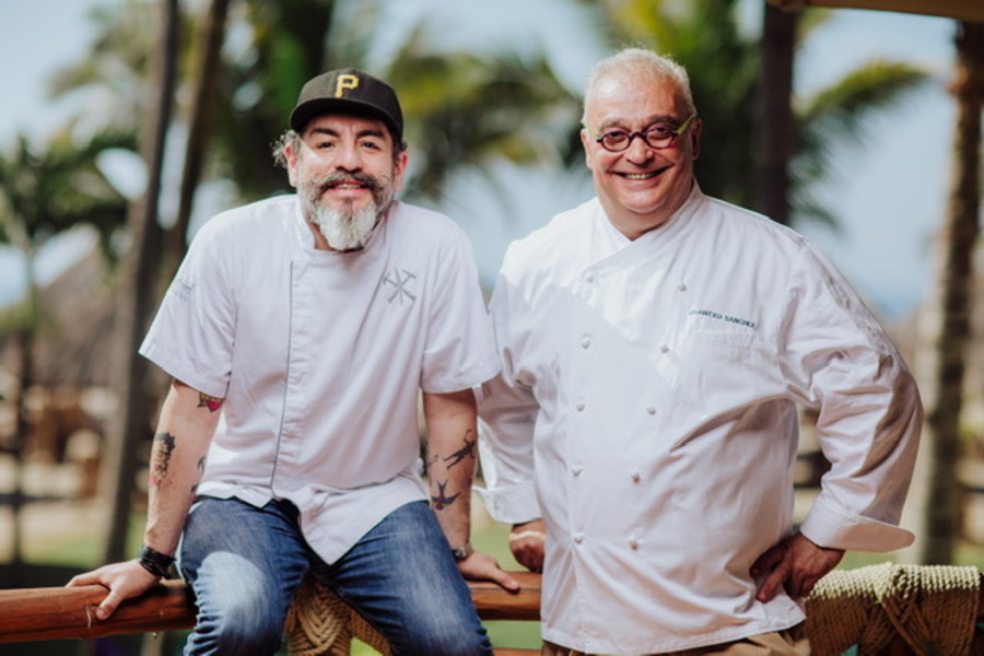 Los chefs Juantxo Sánchez y Aquiles Chávez darán a conocer un nuevo menú (Cortesía)
