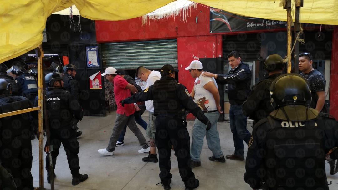 Alrededor de 14 personas fueron detenidas tras un operativo en Tepito. (Jorge Becerril)