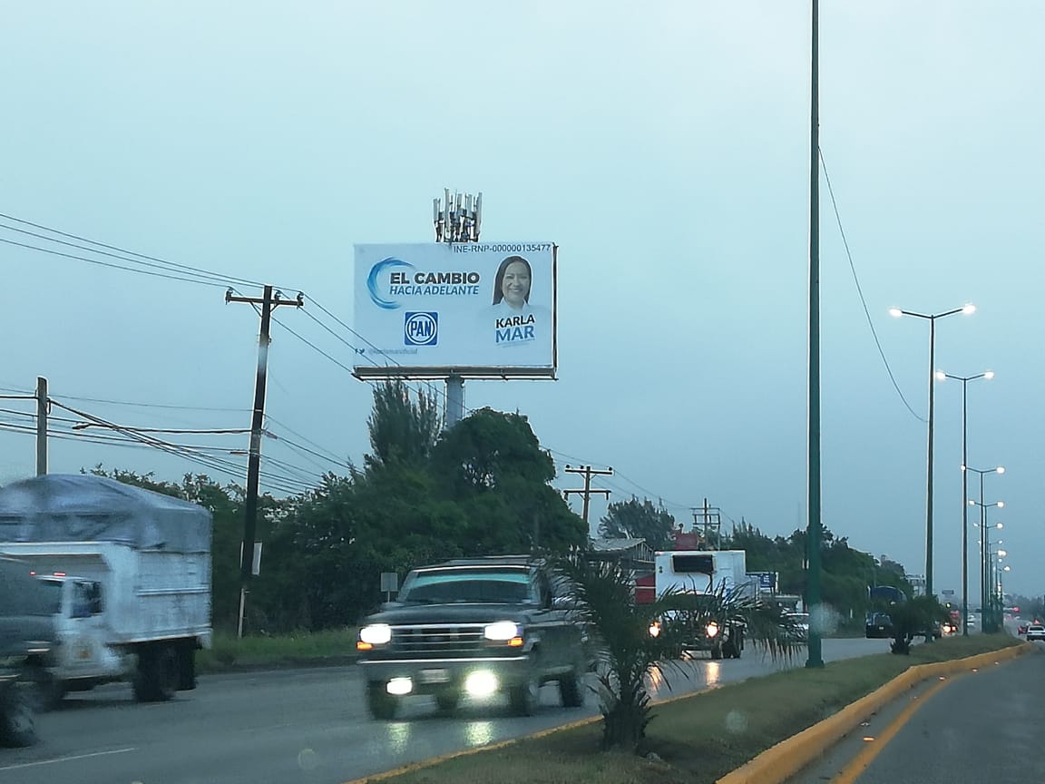 Propaganda política de candidatas (Foto/Lucero Reyes)