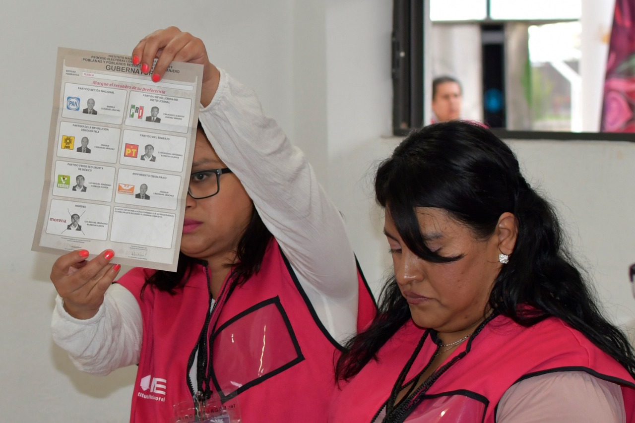 Votos de poblanos en el extranjero (Agencia Enfoque)