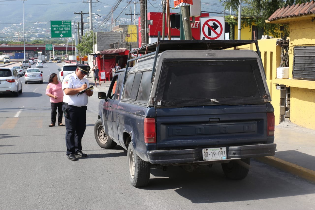 Diputados opinaron en contra de la verificación vehicular en San Pedro. Foto: Raúl Palacios
