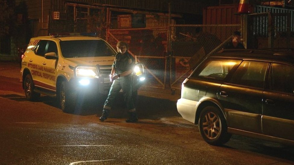 Las autoridades afirmaron que los agentes continúan con la investigación de los hechos y que ya no hay peligro en la zona del tiroteo.  Especial