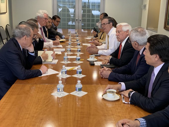 Los funcionarios se reunieron en la Casa Blanca. (Tomada de @mariodelgado)