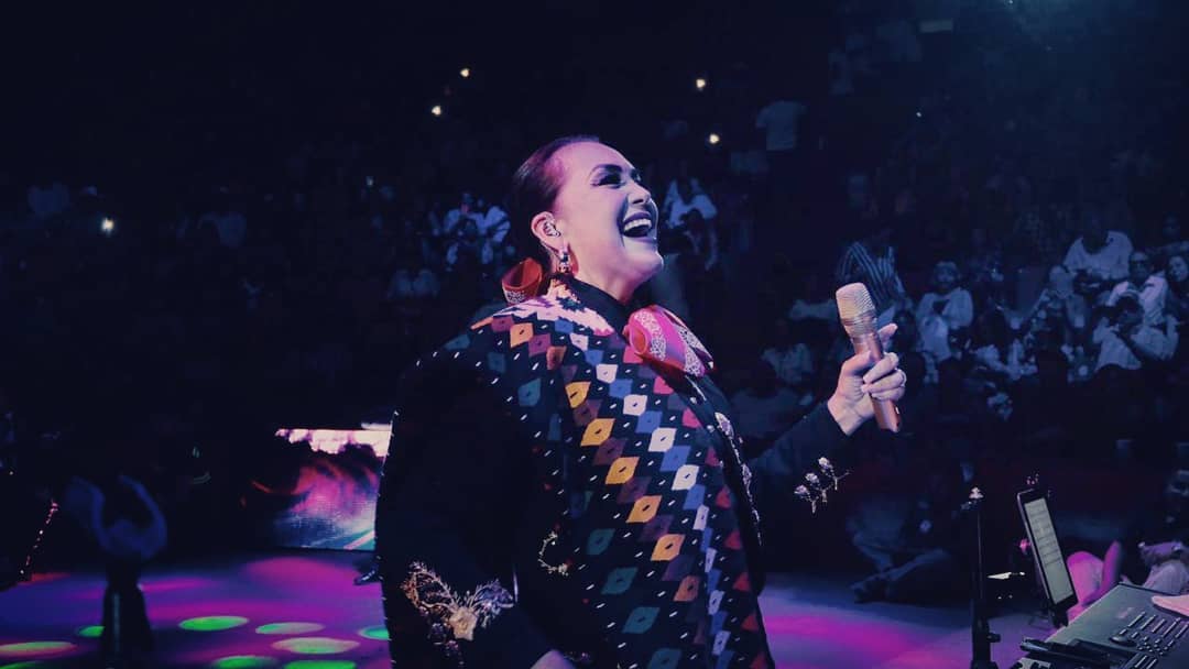Aida Cuevas pospone conciertos por cirugía de emergencia (Instagram).