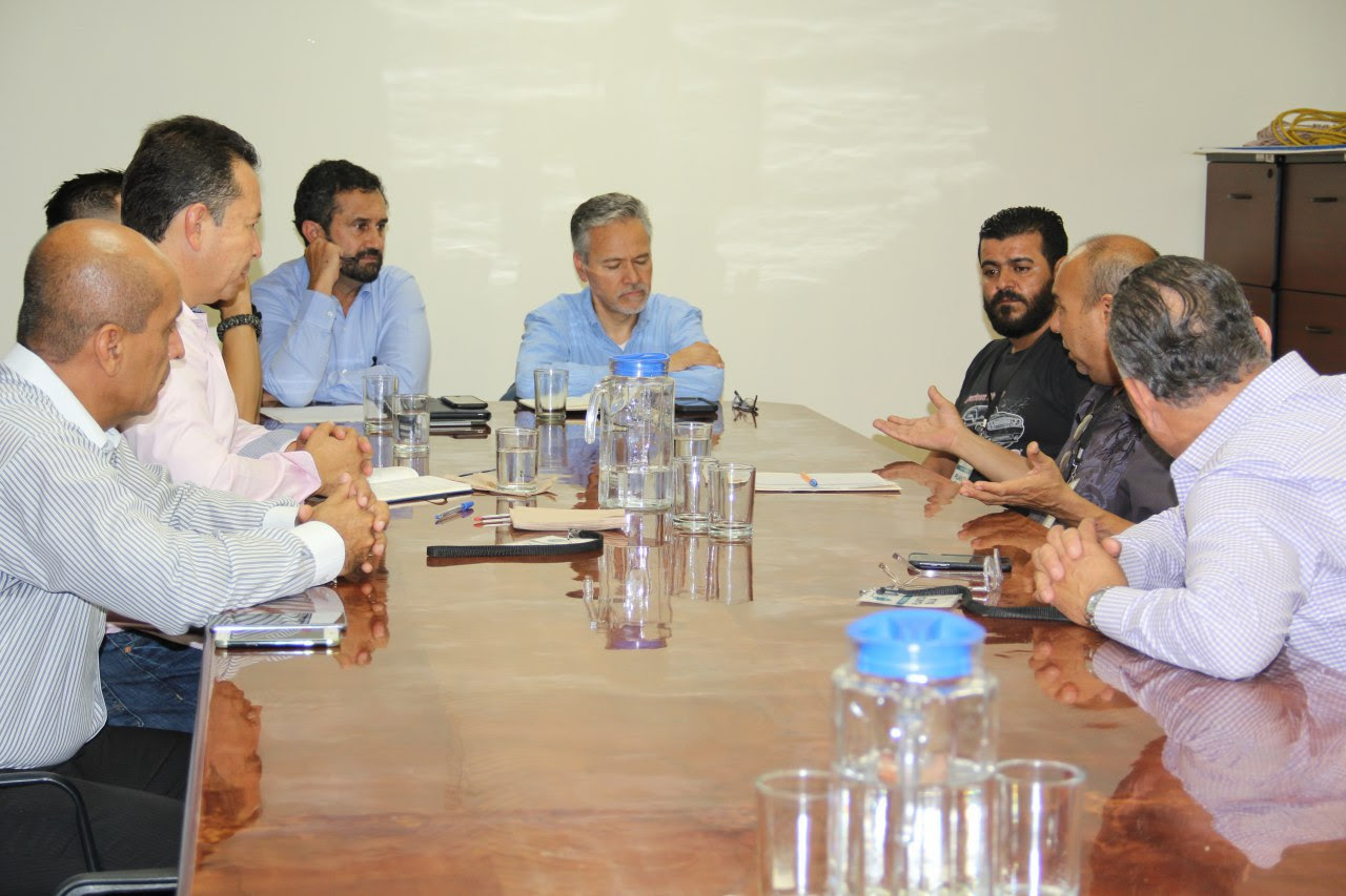 Dialogan autoridades de Jalisco y representantes de talleres (Cortesía).