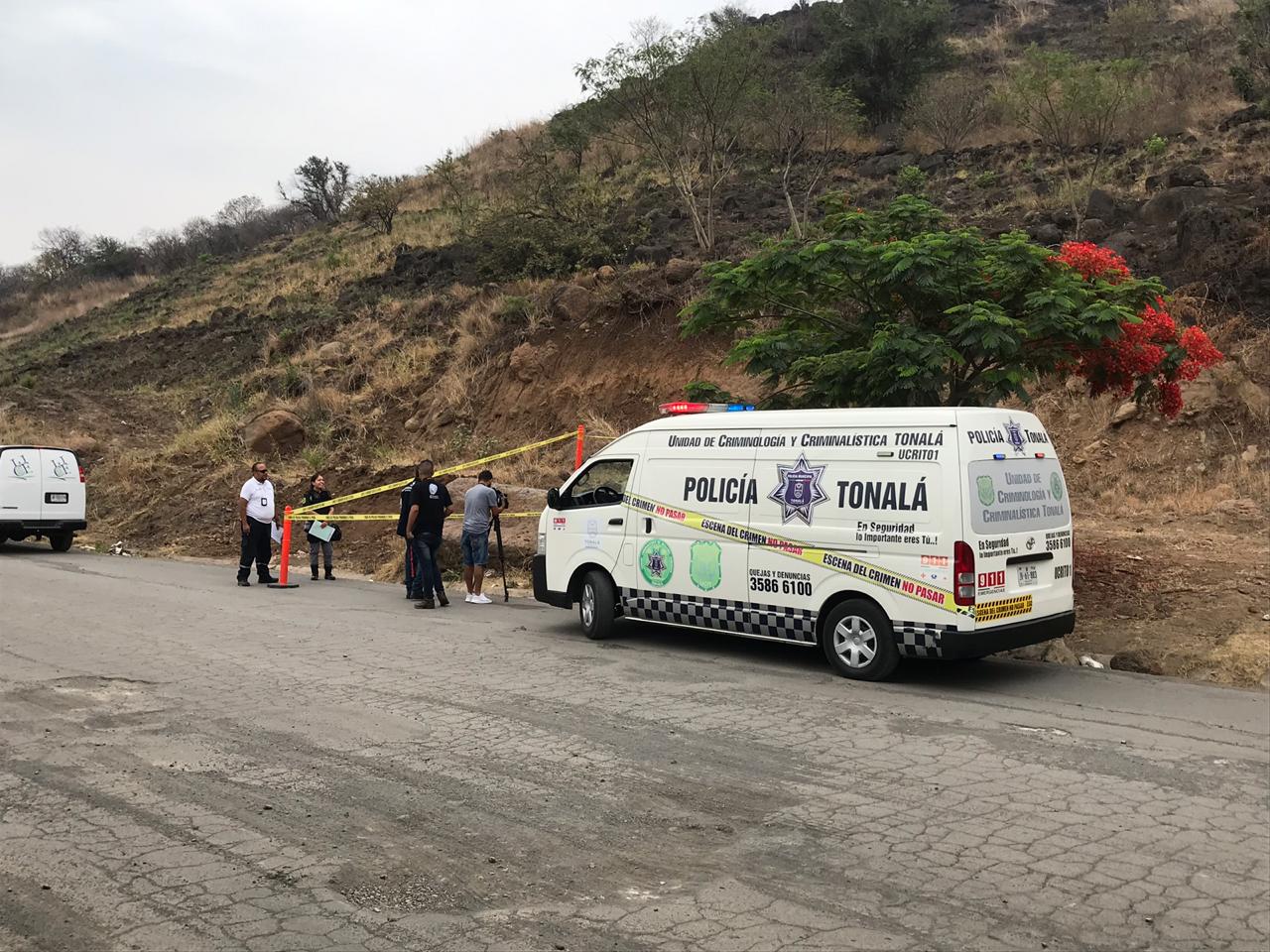 El hombre reportó el hallazgo sobre Nuevo Periférico y calle Independencia. (Elsa Martha Gutiérrez)
