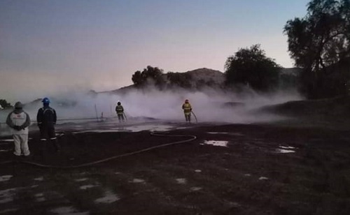 Bomberos de diversos municipios acudieron a la zona. (Especial)