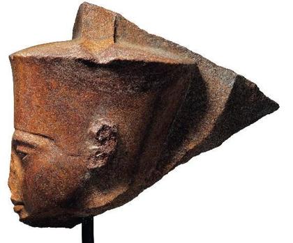 Cabeza de Tukankamón (Especial).