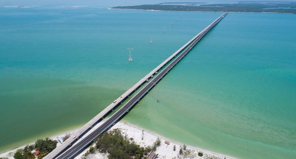 En Campeche, inauguran el nuevo puente
