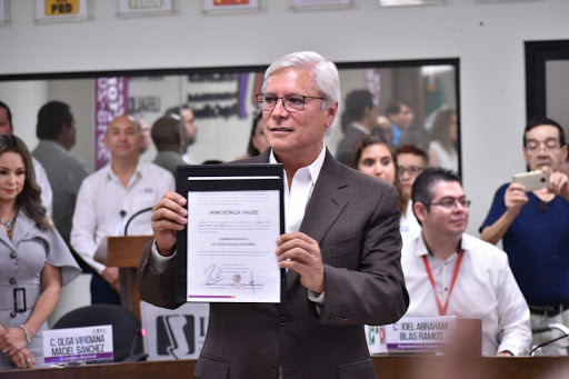Jaime Bonilla recibió su constancia como gobernador electo. (Said Betanzos)