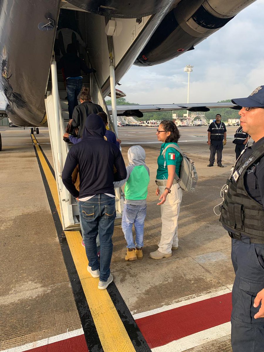 México deportó a 108 hondureños, principalmente familias con niños/Especial.
