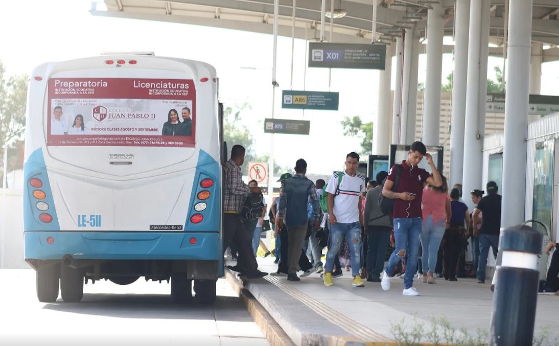 Rechazan los ciudadanos un incremento al precio del transporte (Dany Béjar)