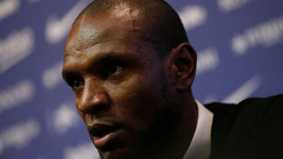 Eric Abidal, director deportivo del Barcelona (AFP)