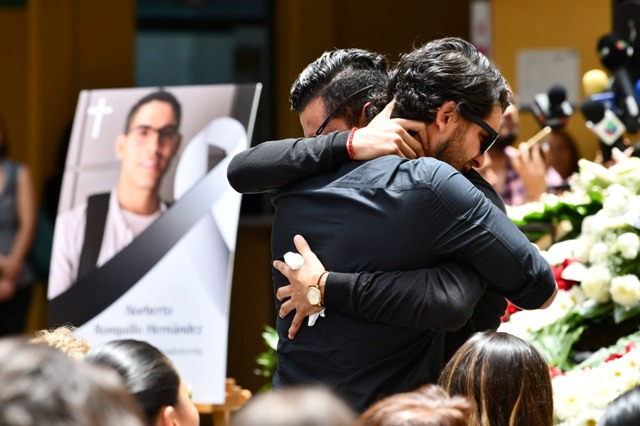 Familiares despiden a Norberto Ronquillo, estudiante secuestrado y asesinado/Cuartoscuro.
