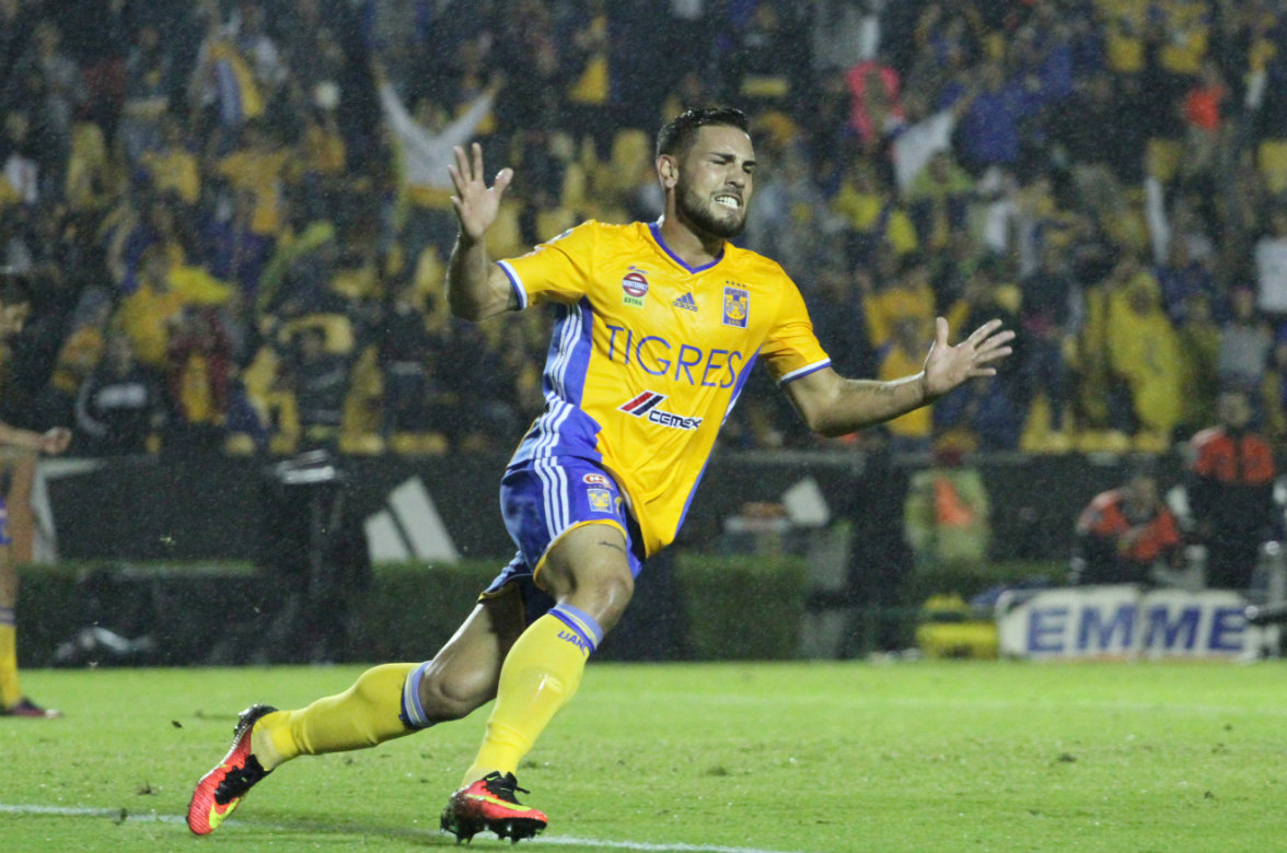 Andy Delort, ex jugador de Tigres, jugará con Argelia (Imago 7)