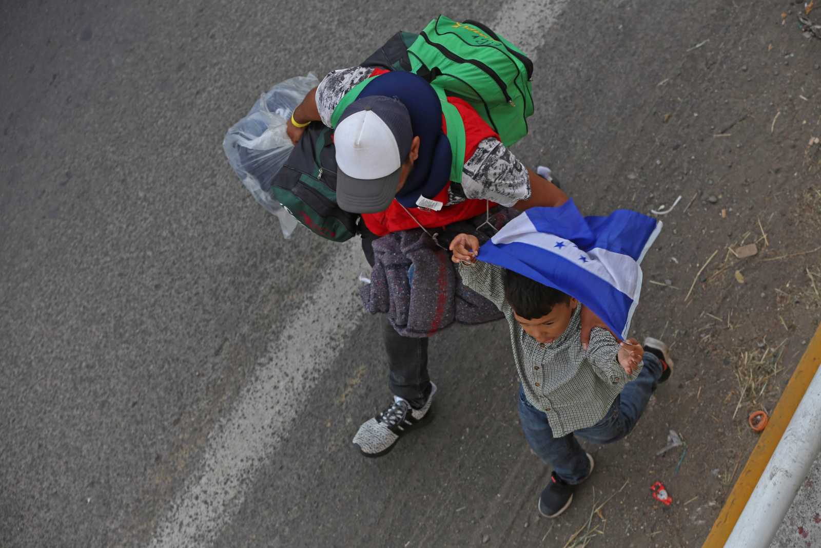 Integrantes de la caravana migrante avanzan rumboa México/Especial.