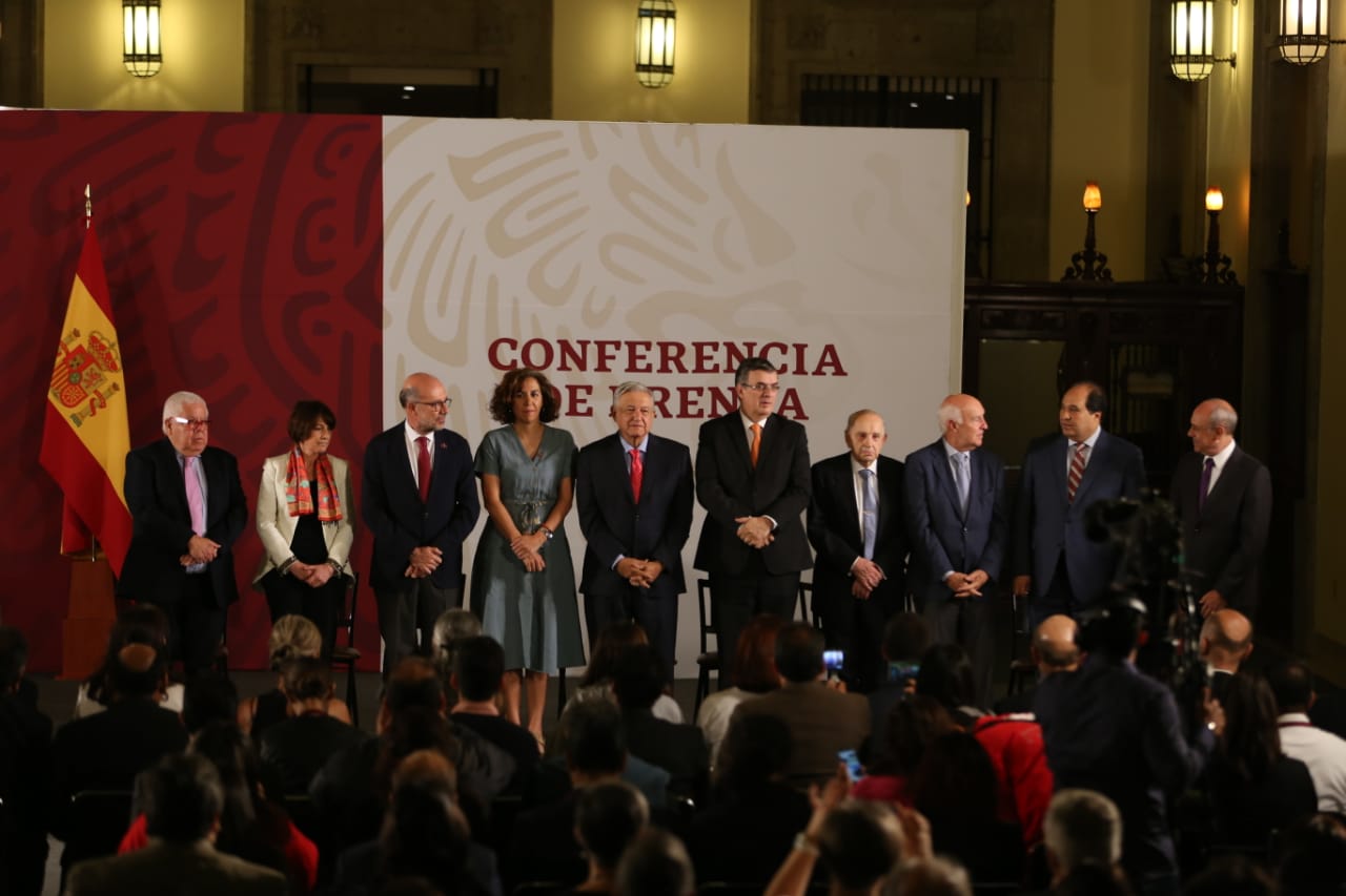 El presidente Andrés Manuel López Obrador conmemoró el 80 aniversario del exilio español en México (Javier Ríos)