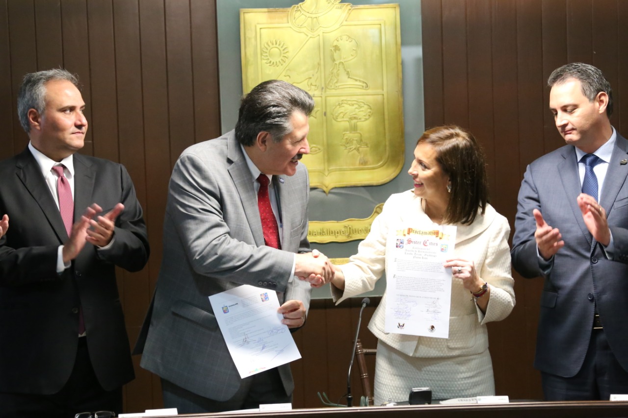 Este refrendo de ciudades hermanas es para el periodo 2018-2021. (Raúl Palacios)