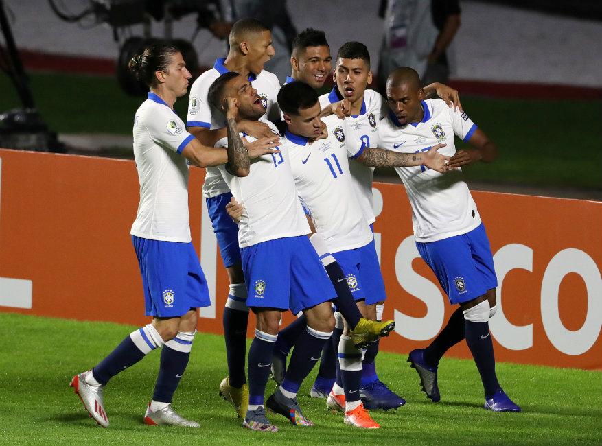 Coutinho marcó dos de los tres goles de Brasil (Reuters)