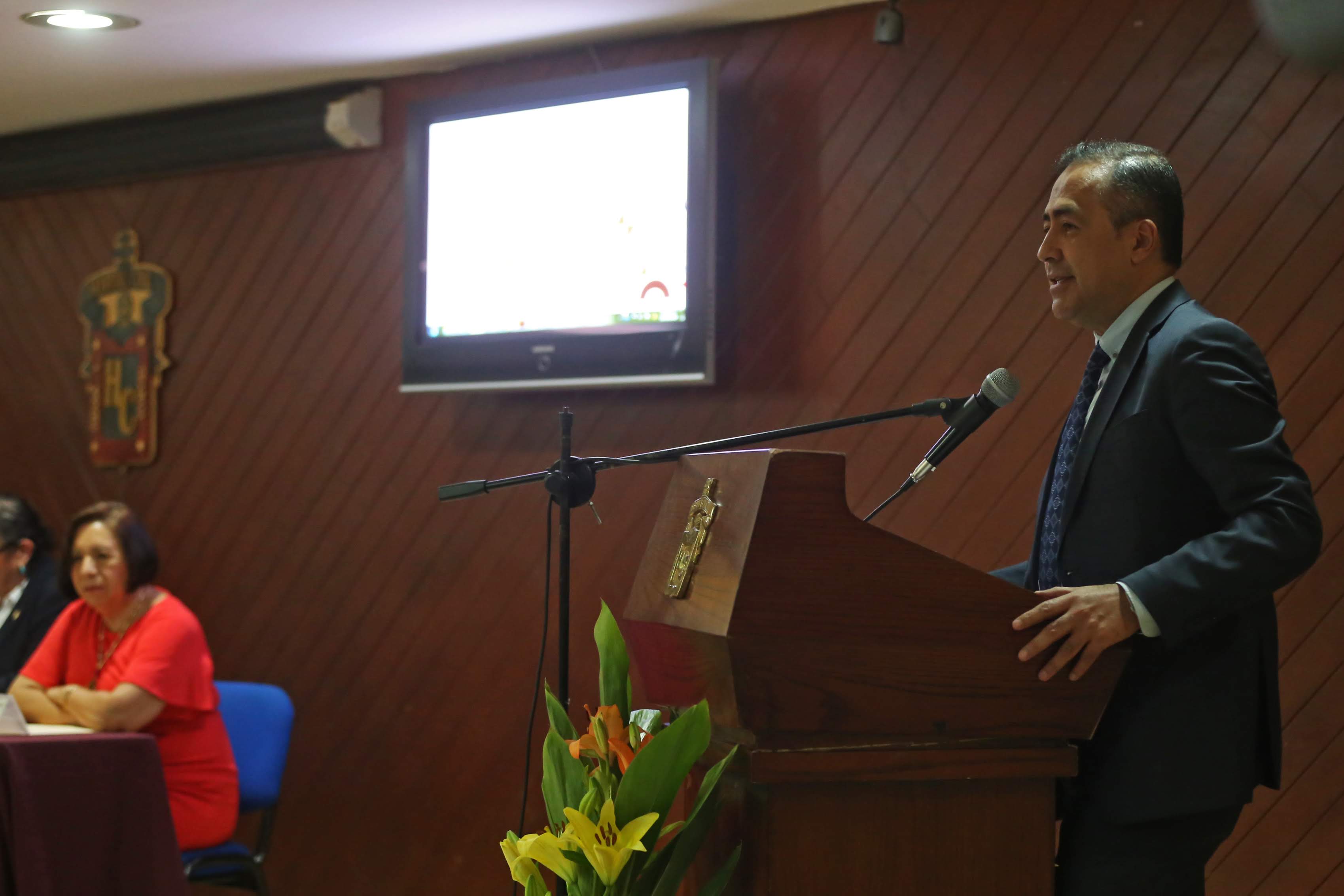 Jaime Andrade Villanueva, director de los Hospitales Civiles de Guadalajara.