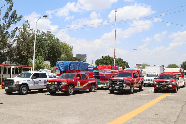 Se siguen entregando víveres a San Gabriel. (Cortesía)