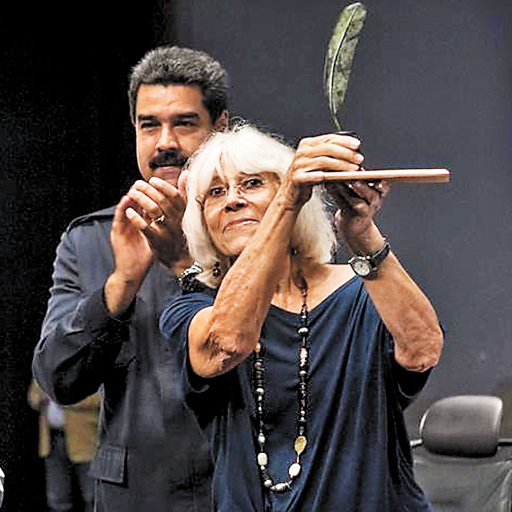 Con el presidente venezolano Nicolás Maduro. (EFE)