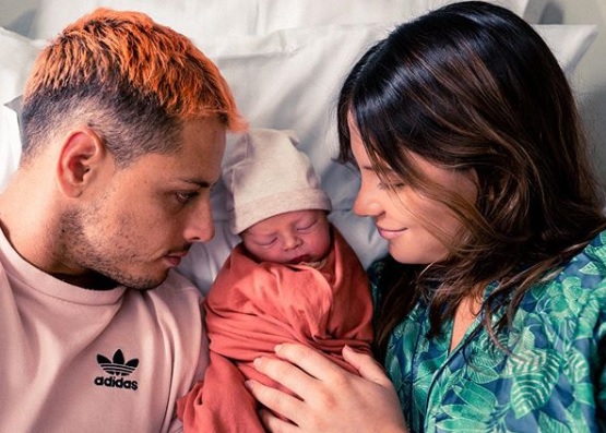 Javier Hernández presume a su primer hijo en Instagram (@ch14_)