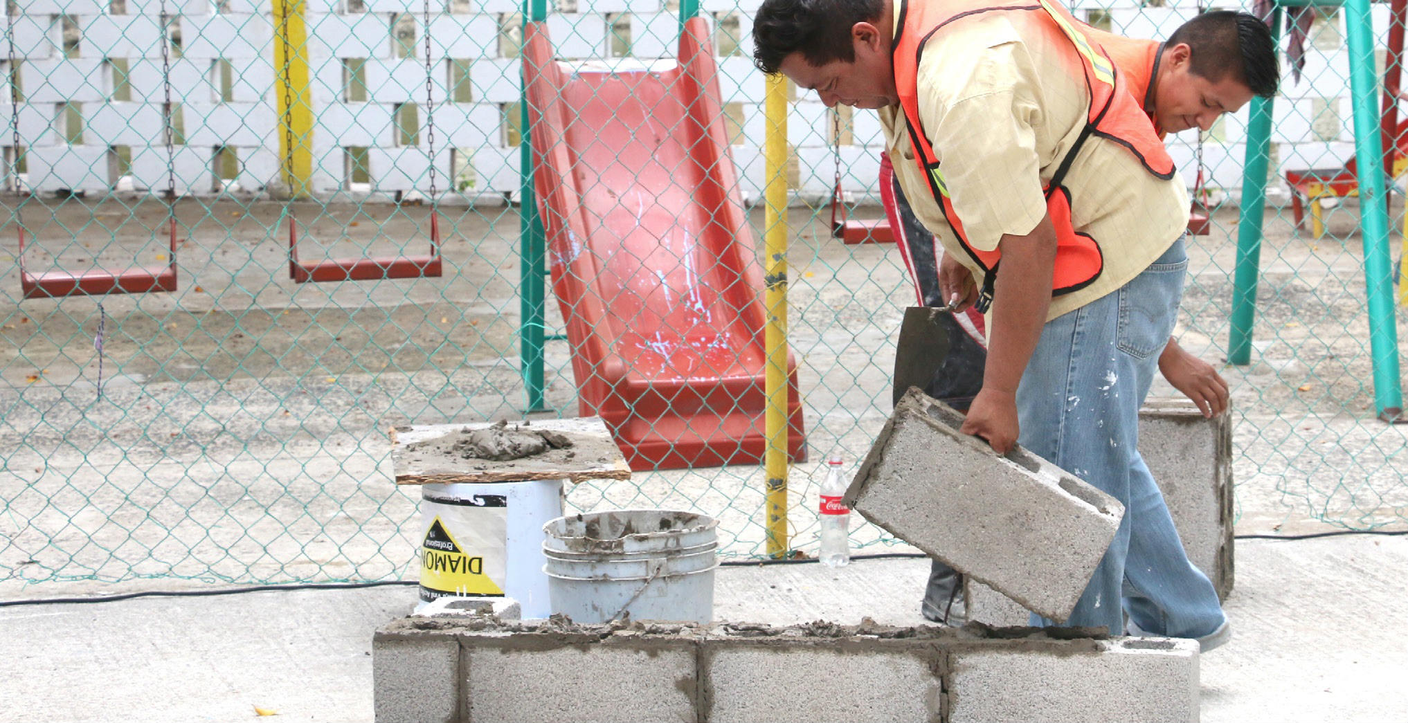 Obras en escuelas.