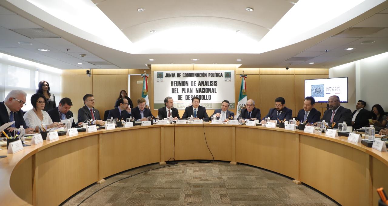 Reunión de la Junta de Coordinación Política con integrantes del CCE, Coparmex y Concanaco (Especial)