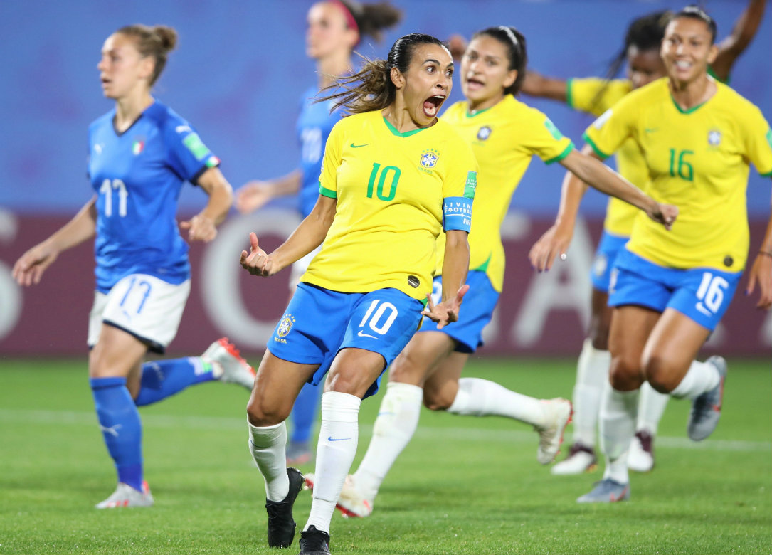Brasil vence a Italia y asegura Octavos de Final Mundial Femenil (EFE)