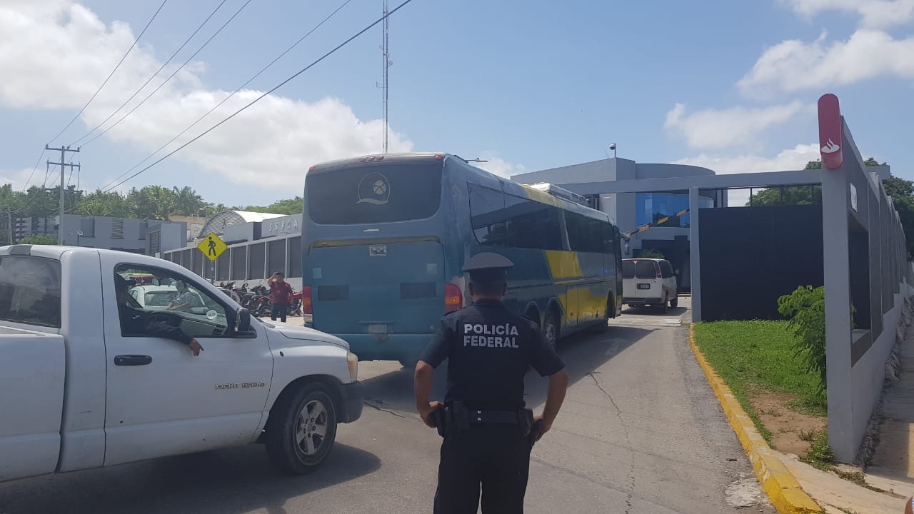 Los migrantes viajaban en un autobús de pasajeros. (Édgar Ítche)
