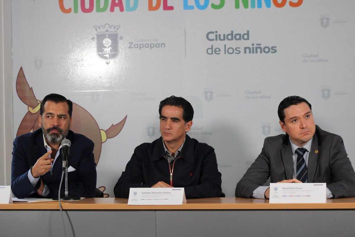 En rueda de prensa dieron a conocer la ventanilla virtual para otorgar licencias. (Cortesía)
