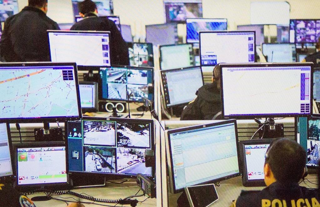 La conexión de los negocios al C5 costará 7 mil pesos. | Cuartoscuro