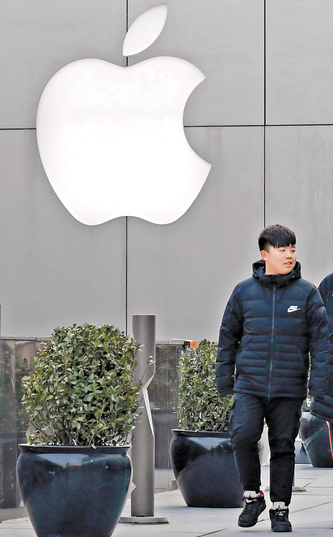Las importaciones para el iPhone se verían afectadas. (Huan Guan/AP)