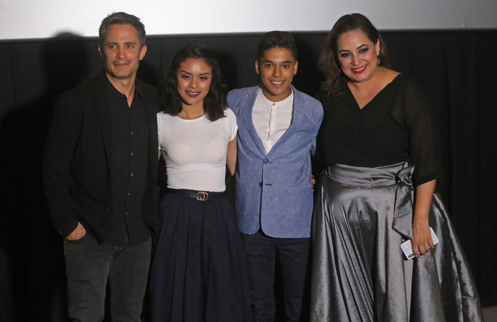 Gael García junto a los actores Benny Emmanuel y Leidy Gutiérrez (Fernando Carranza)