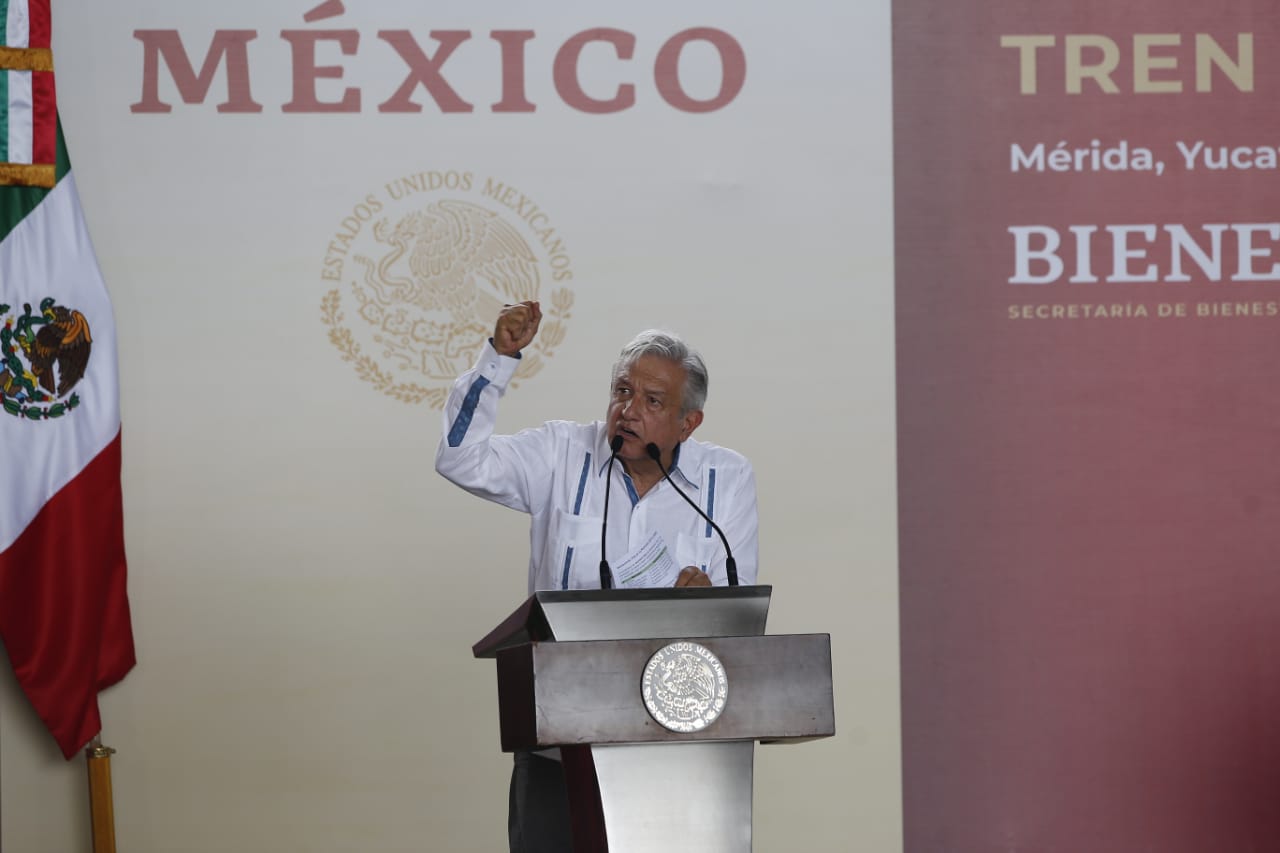 El presidente Andrés Manuel López Obrador inició este sábado su gira en Yucatán (Héctor Téllez)